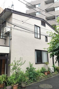 代々木５丁目貸家 