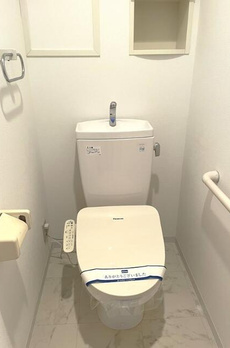 イーストイン 