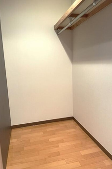イーストイン 