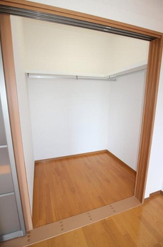 アソシエール中野弐番館 