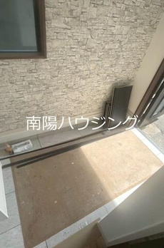 成城６丁目貸家 