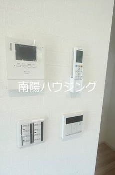 成城６丁目貸家 