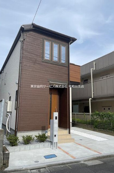 ファミーリエ高島平 