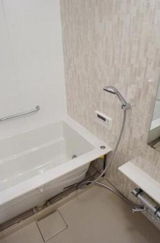 ＬＩＭＥＲＥＳＩＤＥＮＣＥ　ＨＩＫＩＦＵＮＥ 