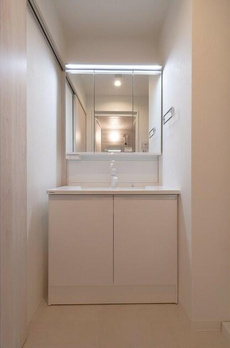 ＯＮＥ　ＲＯＯＦ　ＦＬＡＴ　ＴＯＧＯＳＨＩ 