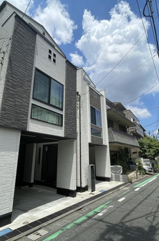 渋谷区代々木４丁目戸建 