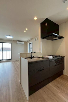 Ｎ・Ｗ　ＲＥＳＩＤＥＮＣＥ　ＡＳＡＧＡＹＡ 