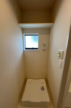 Ｎ・Ｗ　ＲＥＳＩＤＥＮＣＥ　ＡＳＡＧＡＹＡ 