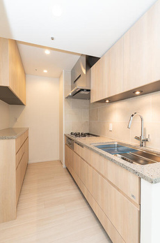 ＷＯＲＬＤ　ＴＯＷＥＲ　ＲＥＳＩＤＥＮＣＥ 