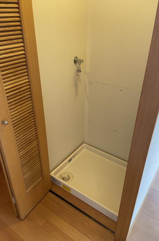コーポレート新宿百人町一丁目 