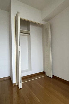 クレール中野 