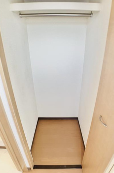 セレ四谷 