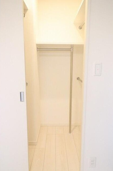 コンフォリア台東根岸 