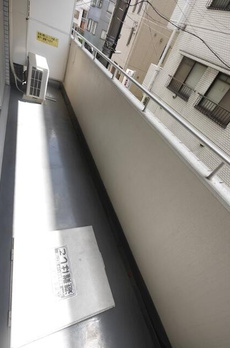 関ビル 