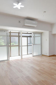朝日小日向マンション 