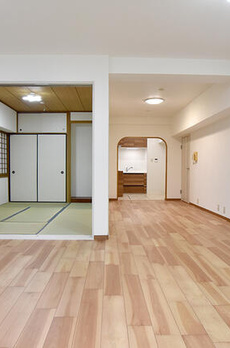 朝日小日向マンション 