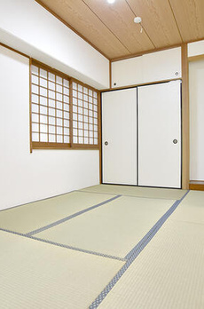 朝日小日向マンション 