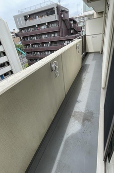 ＢＲＥＥＺＥ　ＴＥＲＲＡＣＥ 