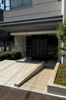 クレストラフィーネ旗の台 