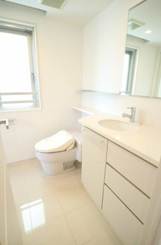 プライムアーバン四谷外苑東 