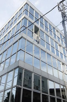 アーバンスペース 