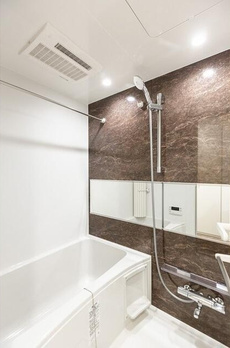 ＬＩＭＥ　ＲＥＳＩＤＥＮＣＥ　ＫＡＭＡＴＡ　ＥＡＳＴ 
