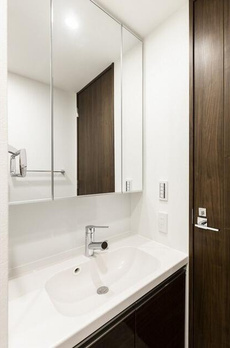 ＬＩＭＥ　ＲＥＳＩＤＥＮＣＥ　ＫＡＭＡＴＡ　ＥＡＳＴ 
