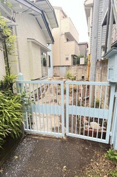 霜降の奥庭 