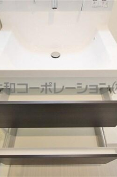 イート　アパートメント　ヴェリタス 