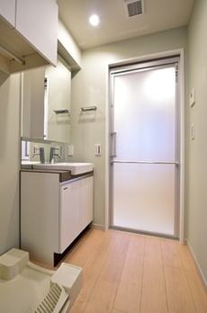 正金アパートメント入船 