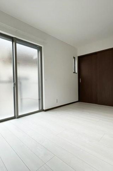 Ｇｒａｓ　Ｃｏｕｒｔ　Ａ 
