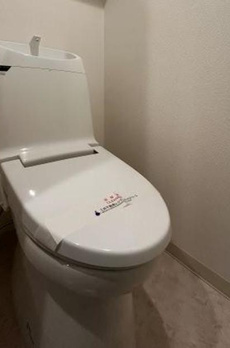 コスモリード新宿余丁町 