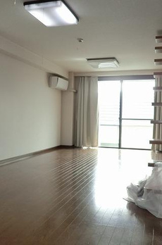 部屋番号：301 