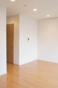 Ｂｒｉｌｌｉａ　ｉｓｔ　三軒茶屋　ブラッサムテラス 