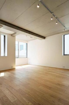 ルクール市ヶ谷払方町（旧ＡＲＫ　ＨＯＵＳＥ　市ヶ谷払方町） 