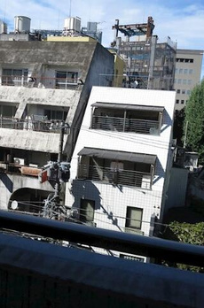 カスタリア新宿御苑 