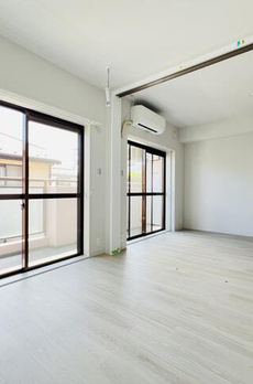 メゾンロアール 