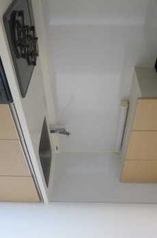 ドゥーエ新富町 
