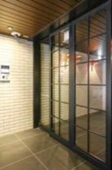 ＴＨＥ　ＬＵＤＬＯＷ　ＮＡＫＡＭＥＧＵＲＯ 