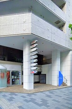 YKB新宿御苑ビル 