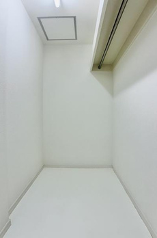 ｈｏｗｆｆ　ＲＥＬＡＸ三軒茶屋 