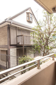 コートレアル三田綱町 