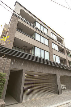 コート元代々木町 