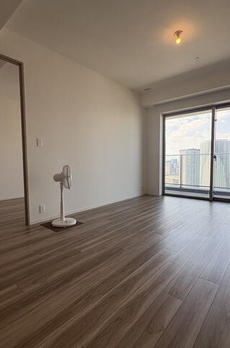 ＨＡＲＵＭＩ　ＦＬＡＧ　ＰＡＲＫ　ＶＩＬＬＡＧＥ　Ｔ棟 