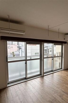 カーサ三田 