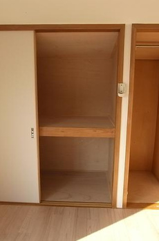 ビュハイツ十条 