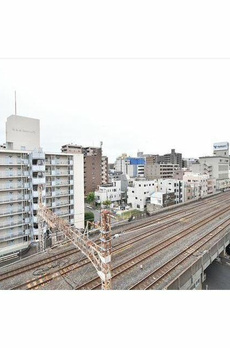 Ｌｉｖｅ　Ｃａｓａ　両国北斎通り 