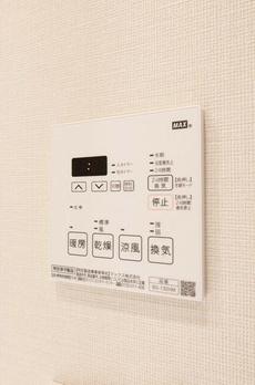 コンフォリア東新宿 