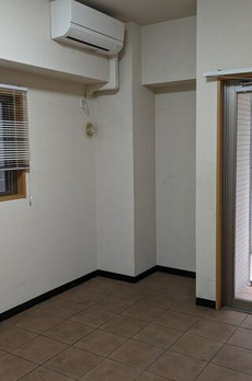 チェスターハウス猿楽町 