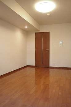 ルーブル早稲田六番館 